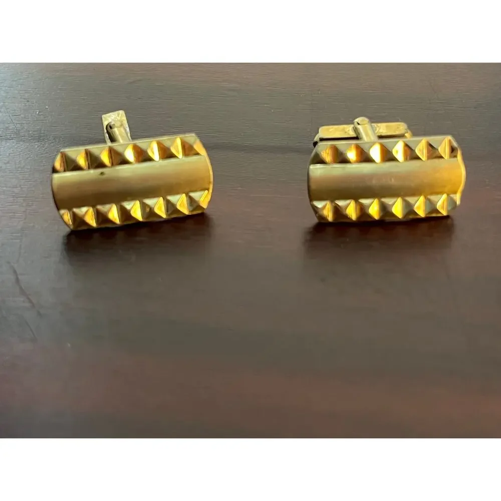 VTG Cufflink Lot of 4 Gold Tone Classy Elegant Preppy Coquette